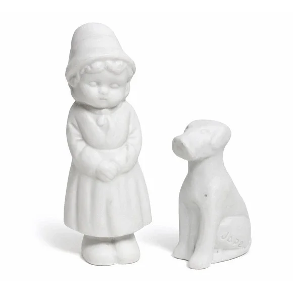 Lot of 4 Vintage Miniature Porcelain / Bisque Figurines Girl - Dog - Mouse - Cat - Picture 5 of 5